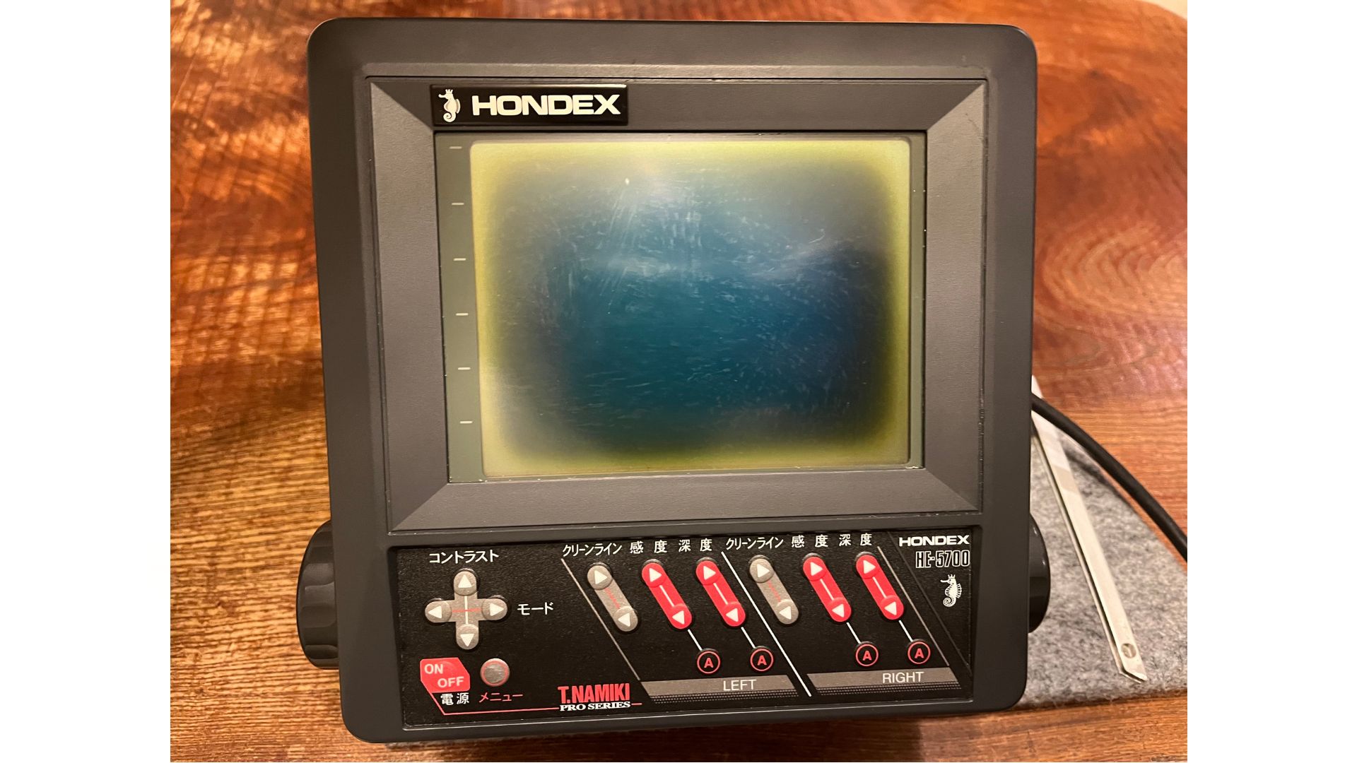 HONDEX HE-5600 HE-5700 T.NAMIKI HONDEX HE-5700  魚探
